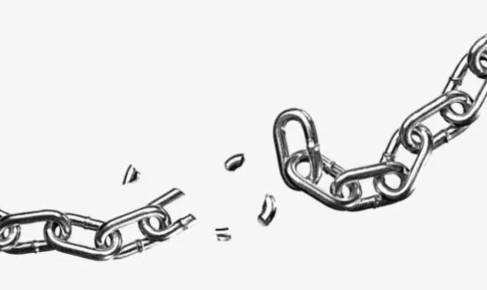 The traceability chain breaks at the structure